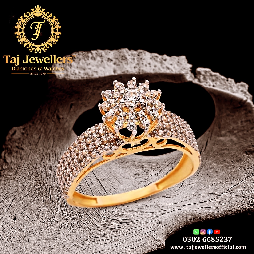 Gold Ladies Ring