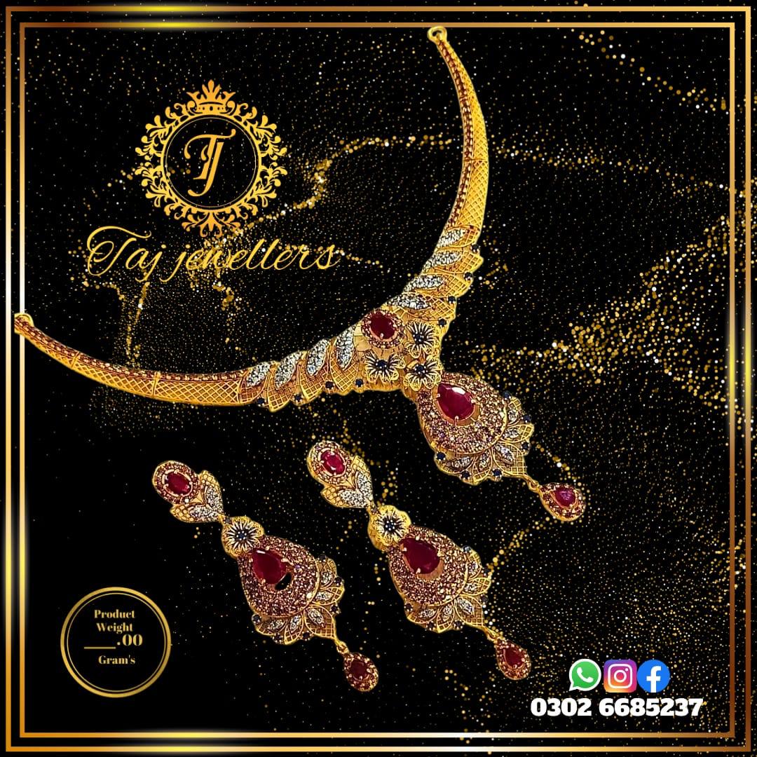Gold Necklace Set