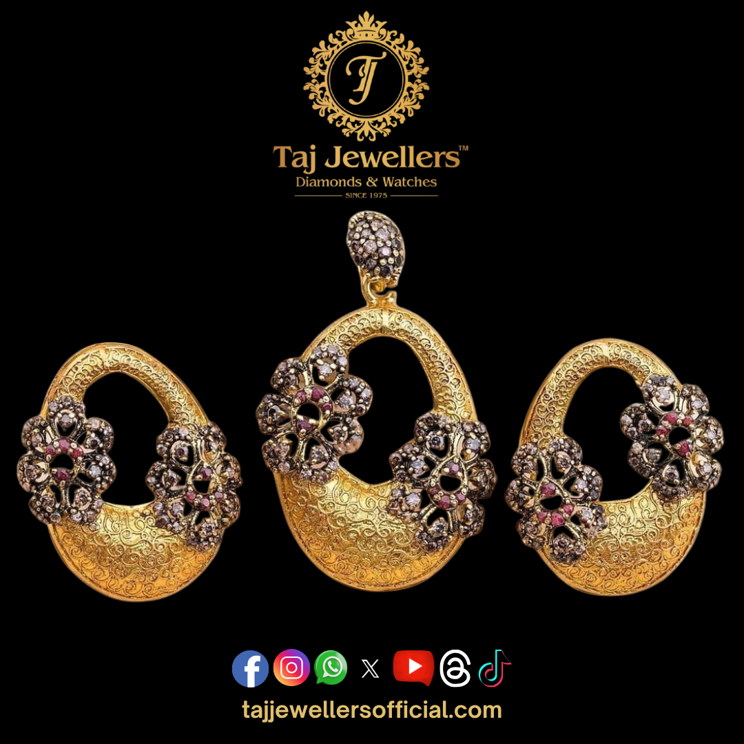 Gold Locket Set